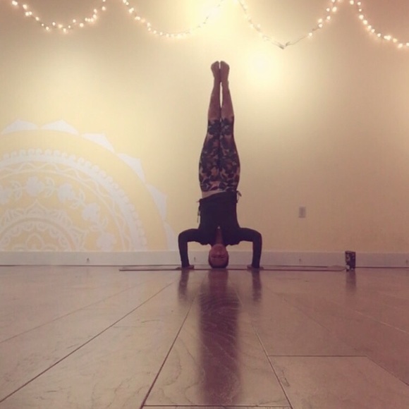 Meet your Posh Ambassador, Taylor - Picture 3 of 4